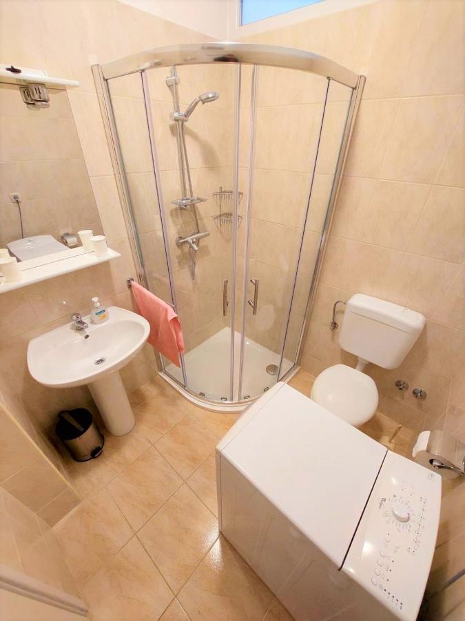 Apartment Big Lasan Vodice Eksteriør billede
